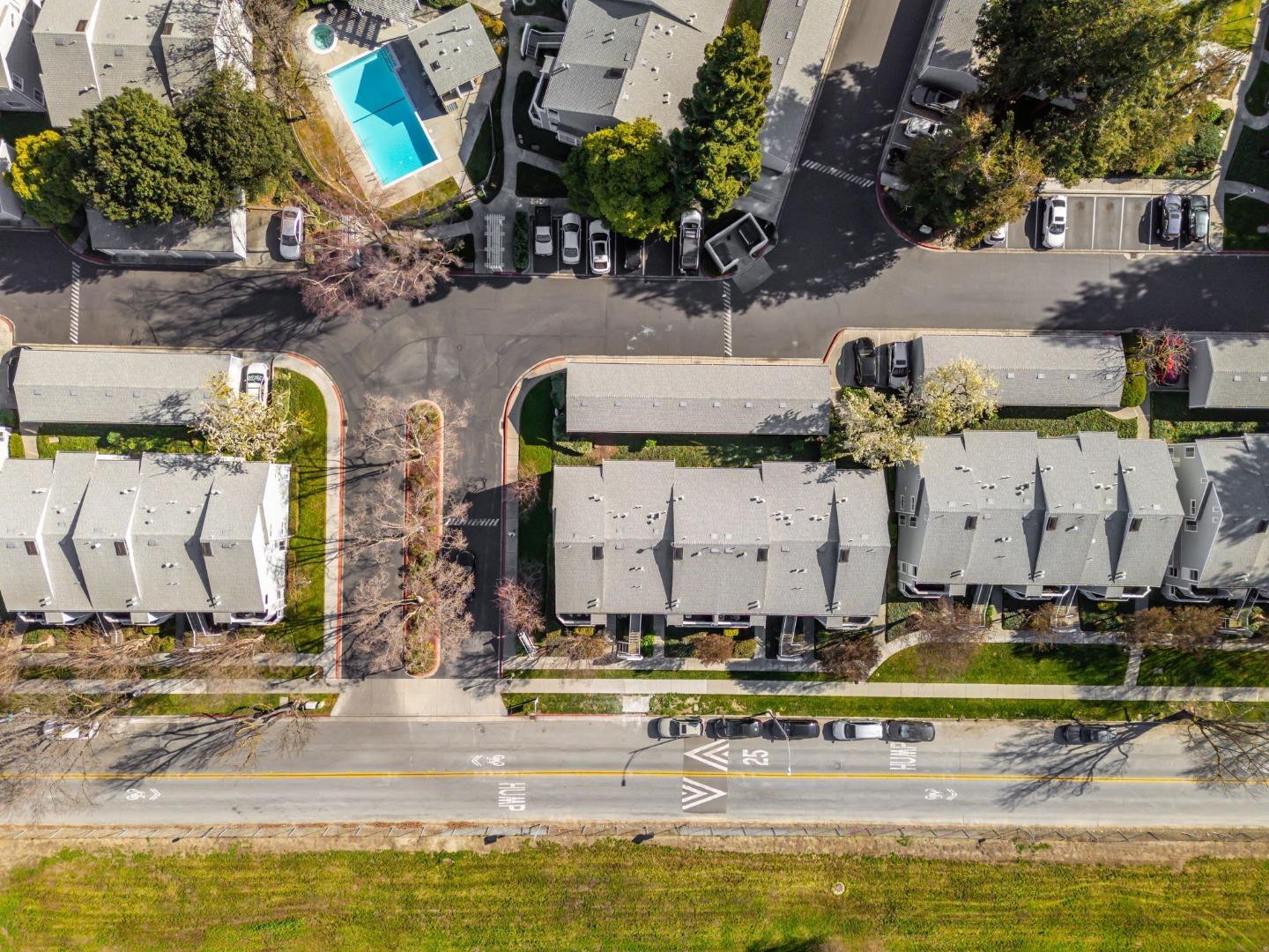 Detail Gallery Image 32 of 32 For 1567 Thornbriar Dr, San Jose,  CA 95131 - 2 Beds | 2 Baths