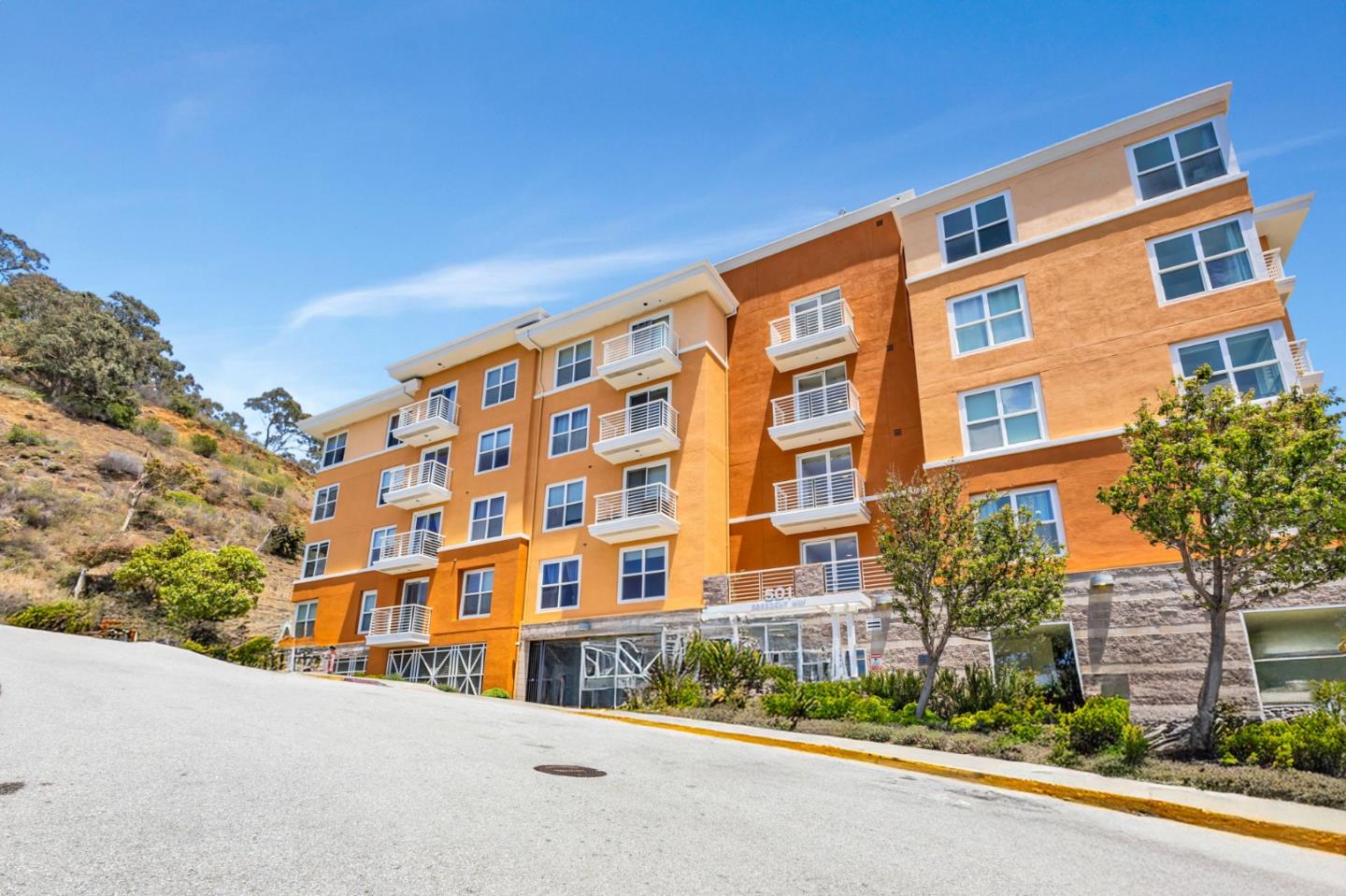 Detail Gallery Image 26 of 31 For 501 Crescent Way #5407,  San Francisco,  CA 94134 - 2 Beds | 2 Baths