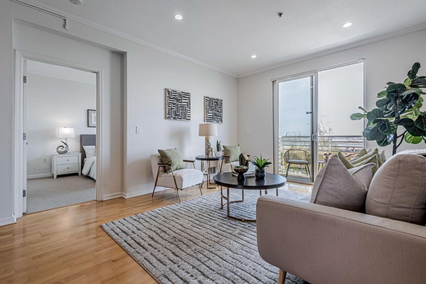 Detail Gallery Image 6 of 31 For 501 Crescent Way #5407,  San Francisco,  CA 94134 - 2 Beds | 2 Baths