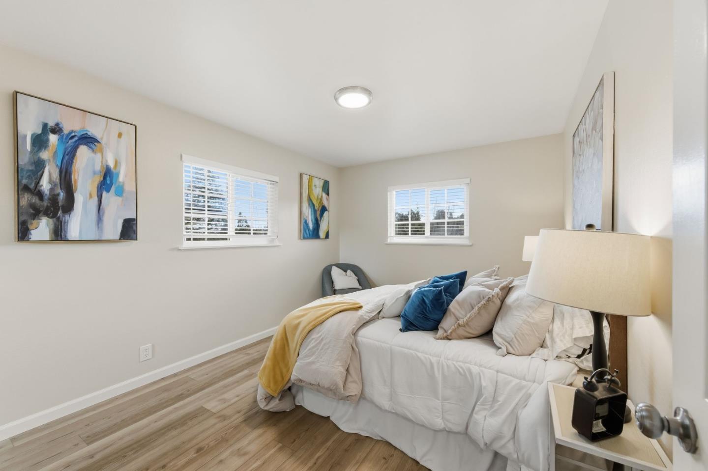 Detail Gallery Image 13 of 44 For 18405 Carmel Dr, Castro Valley,  CA 94546 - 4 Beds | 3 Baths