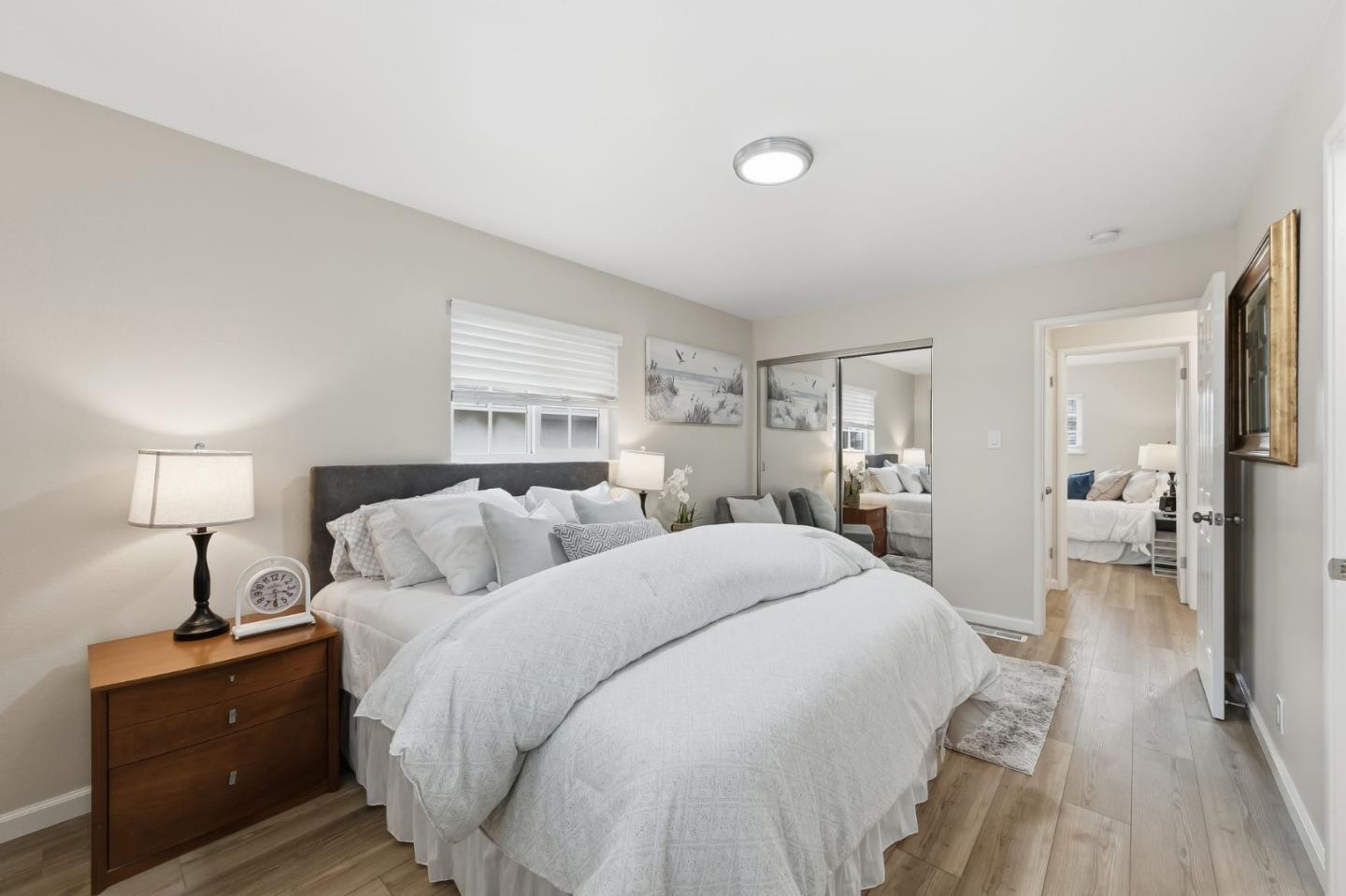 Detail Gallery Image 16 of 44 For 18405 Carmel Dr, Castro Valley,  CA 94546 - 4 Beds | 3 Baths