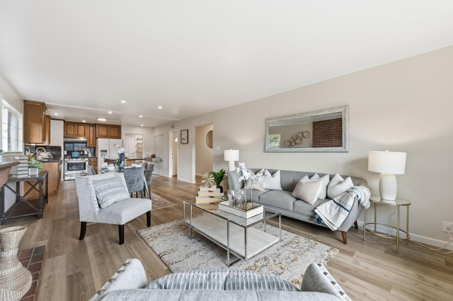 Detail Gallery Image 3 of 44 For 18405 Carmel Dr, Castro Valley,  CA 94546 - 4 Beds | 3 Baths