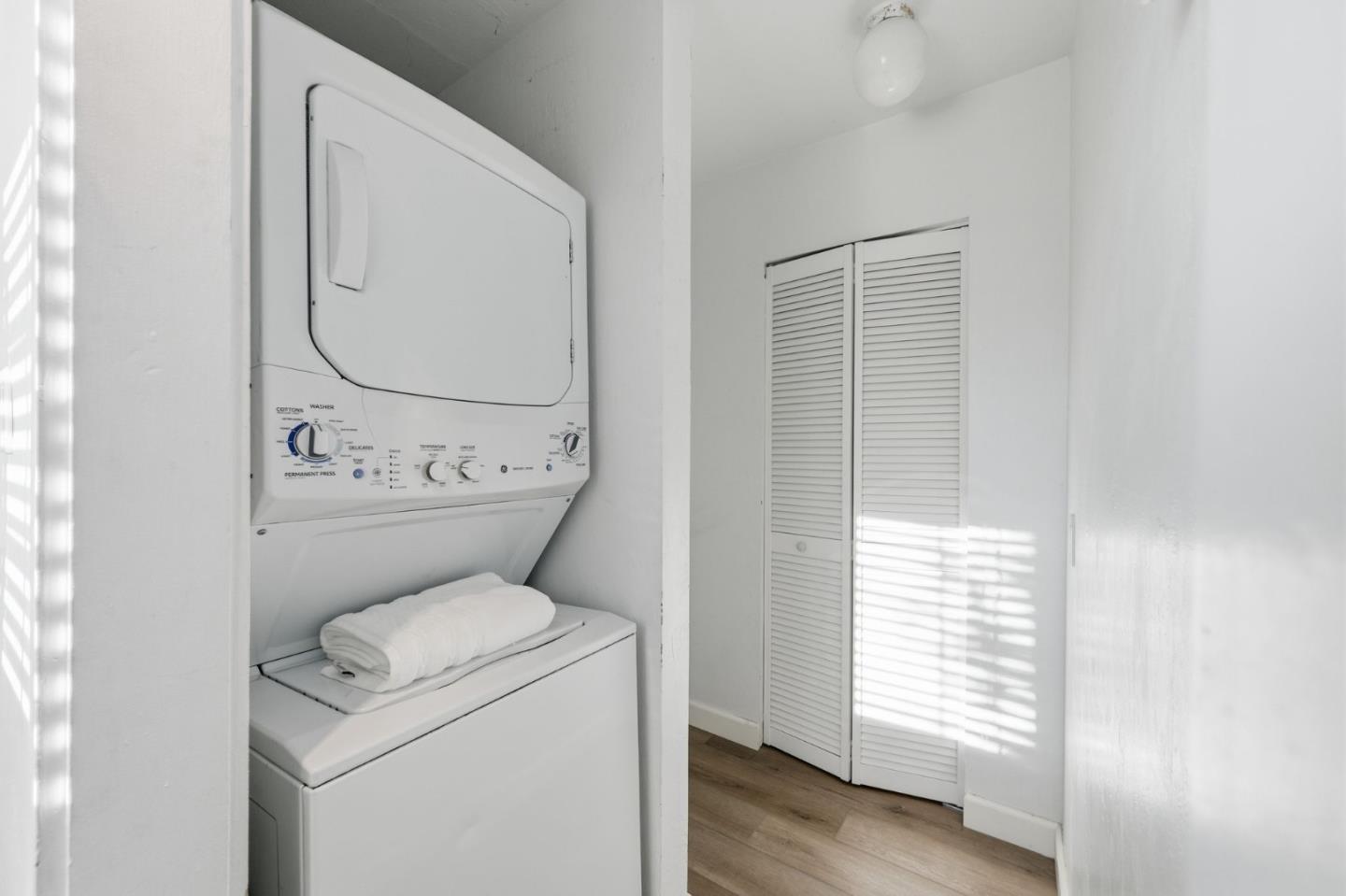 Detail Gallery Image 30 of 44 For 18405 Carmel Dr, Castro Valley,  CA 94546 - 4 Beds | 3 Baths