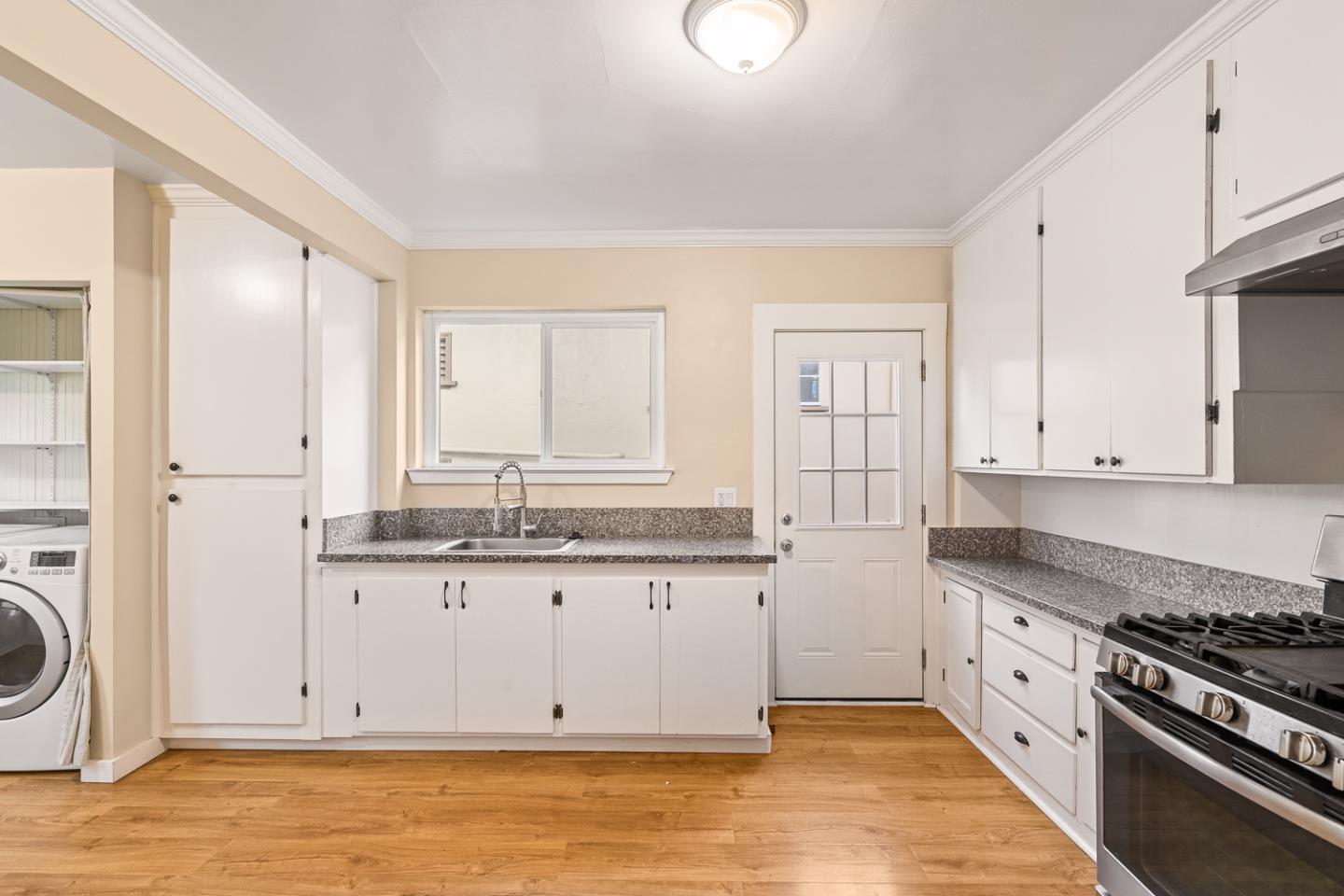 Detail Gallery Image 12 of 18 For 577-579 Miller Ave, South San Francisco,  CA 94080 - – Beds | – Baths