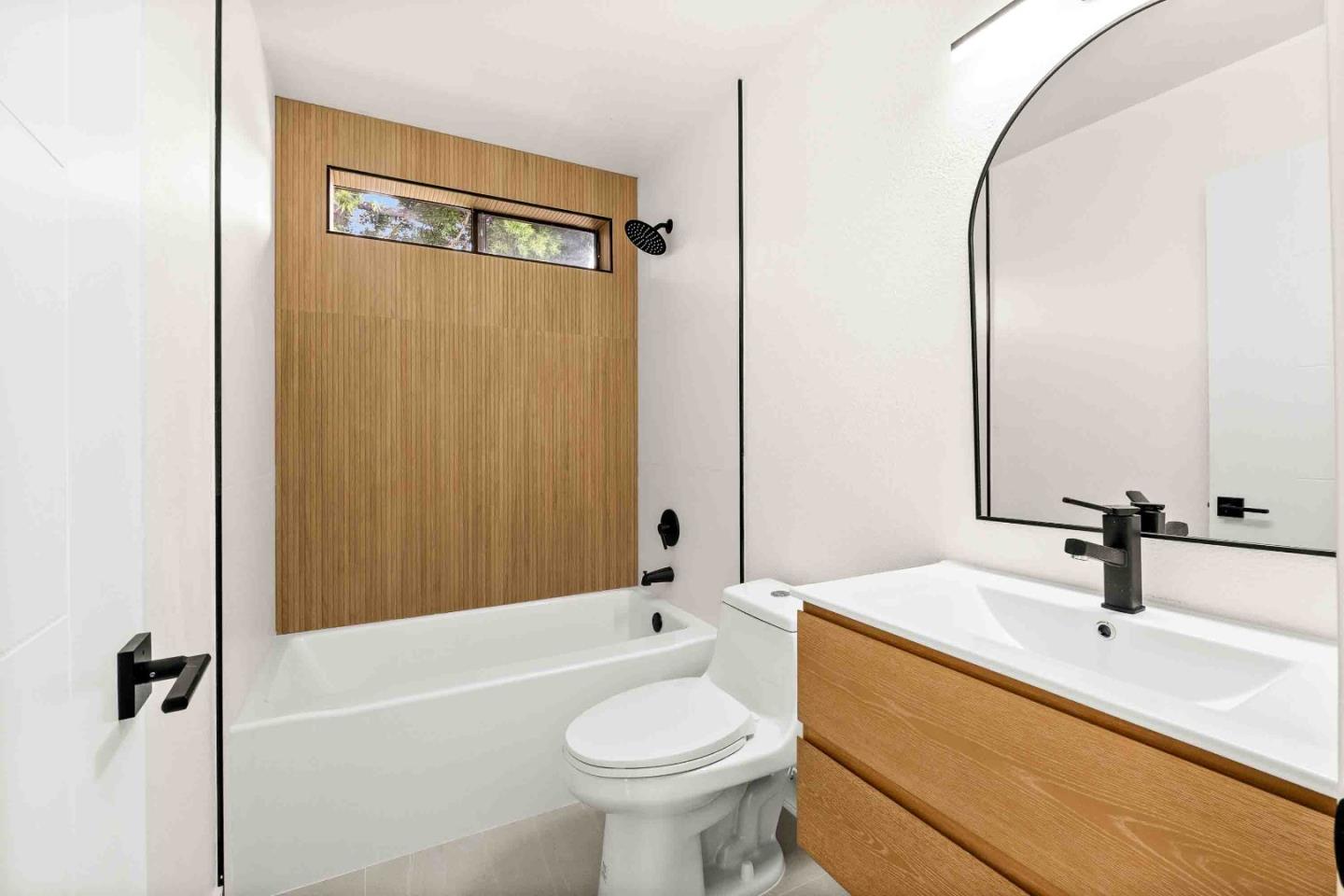 Detail Gallery Image 11 of 14 For 711 S Bayshore Blvd #22,  San Mateo,  CA 94401 - 2 Beds | 1 Baths