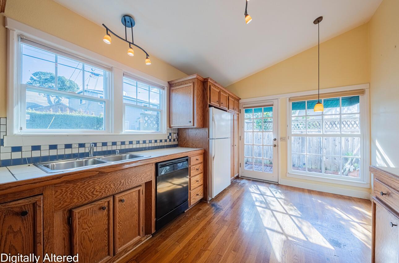 Detail Gallery Image 13 of 27 For 321 Pine Ave, Pacific Grove,  CA 93950 - 3 Beds | 2 Baths