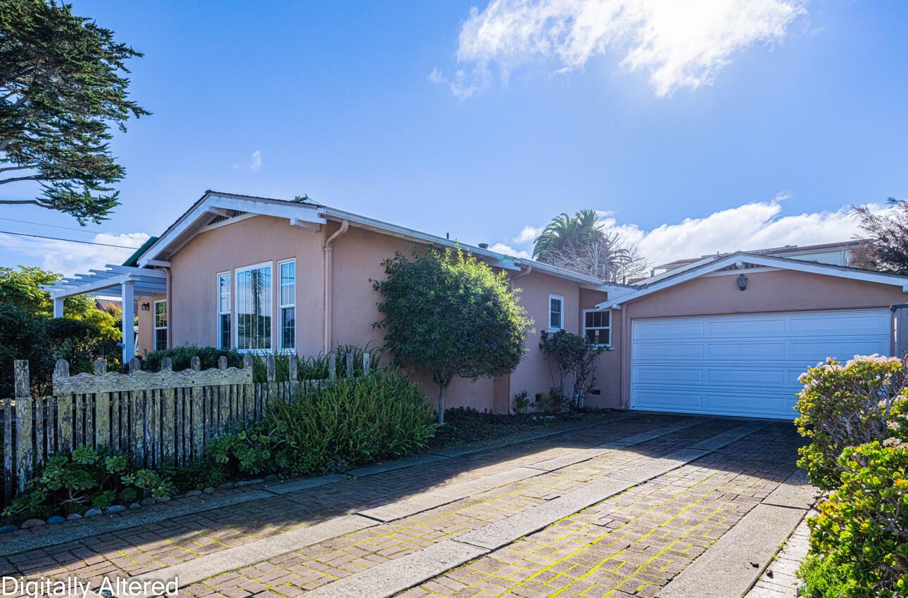 Detail Gallery Image 2 of 27 For 321 Pine Ave, Pacific Grove,  CA 93950 - 3 Beds | 2 Baths