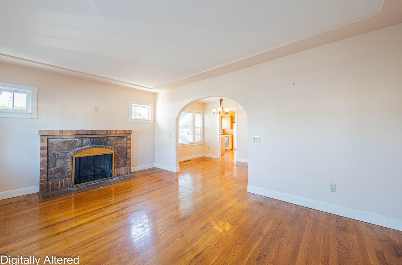 Detail Gallery Image 7 of 27 For 321 Pine Ave, Pacific Grove,  CA 93950 - 3 Beds | 2 Baths