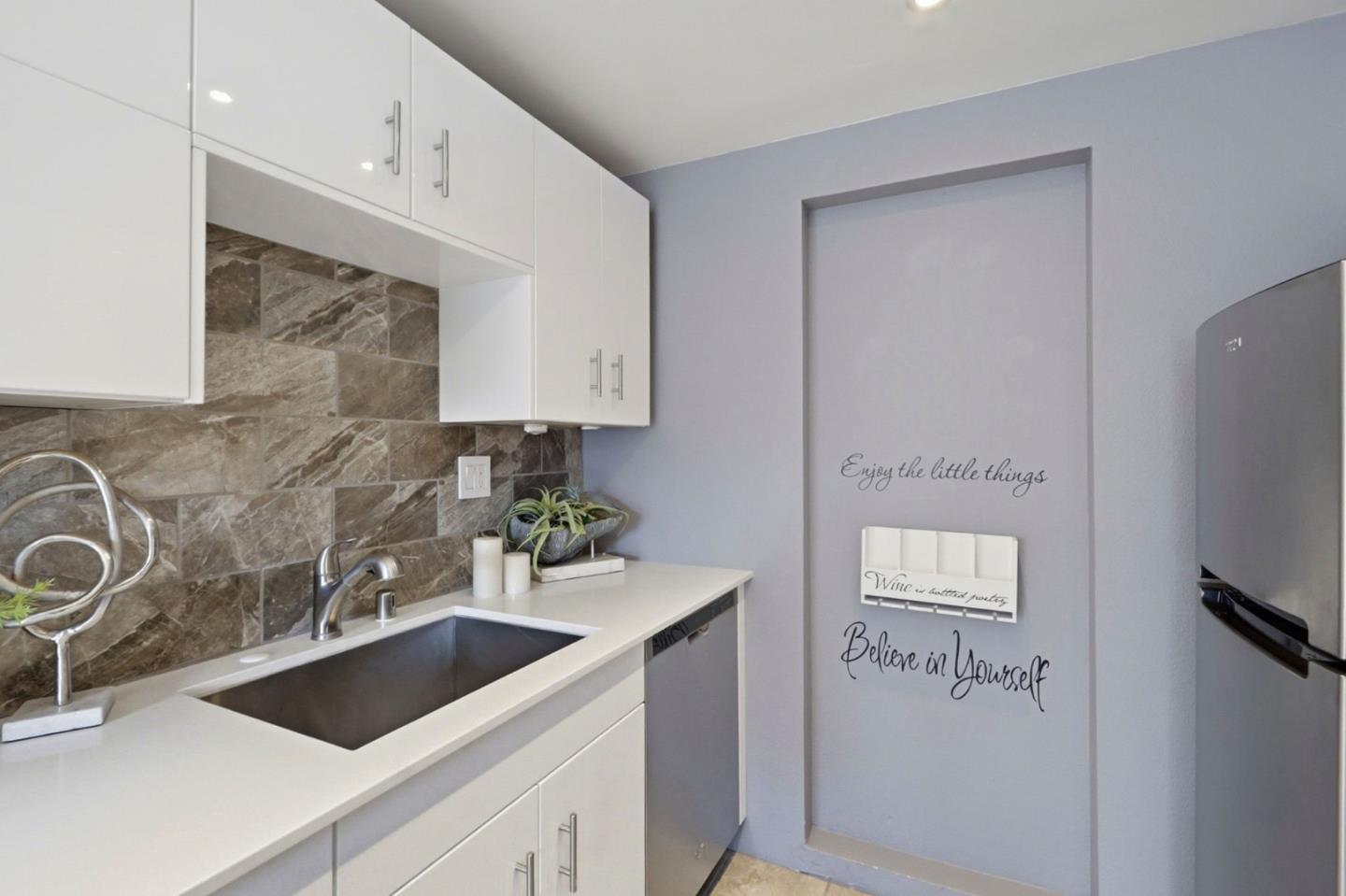 Detail Gallery Image 13 of 39 For 1806 Braddock Ct, San Jose,  CA 95125 - 1 Beds | 1 Baths