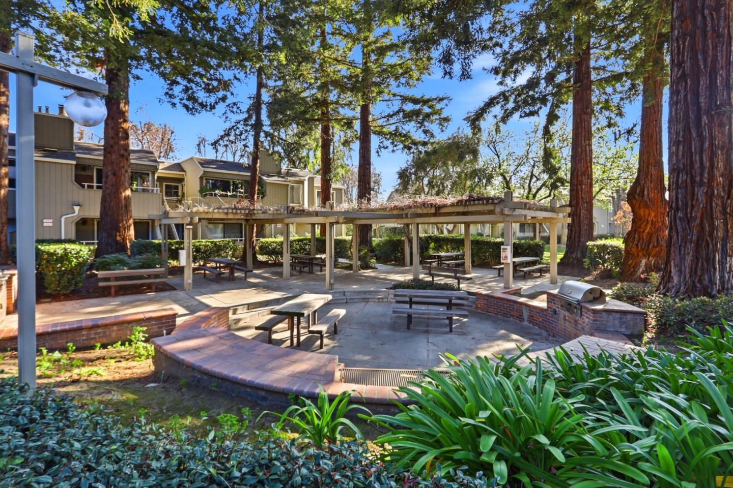 Detail Gallery Image 38 of 39 For 1806 Braddock Ct, San Jose,  CA 95125 - 1 Beds | 1 Baths