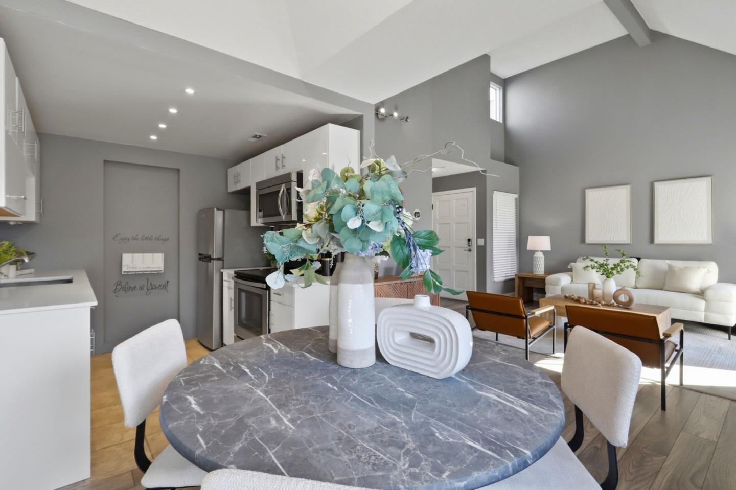 Detail Gallery Image 8 of 39 For 1806 Braddock Ct, San Jose,  CA 95125 - 1 Beds | 1 Baths