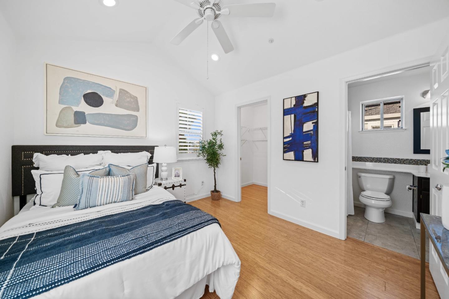 Detail Gallery Image 26 of 47 For 1308 Yarmouth Ter, Sunnyvale,  CA 94087 - 4 Beds | 2/1 Baths