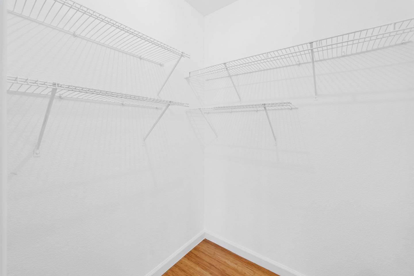 Detail Gallery Image 39 of 47 For 1308 Yarmouth Ter, Sunnyvale,  CA 94087 - 4 Beds | 2/1 Baths