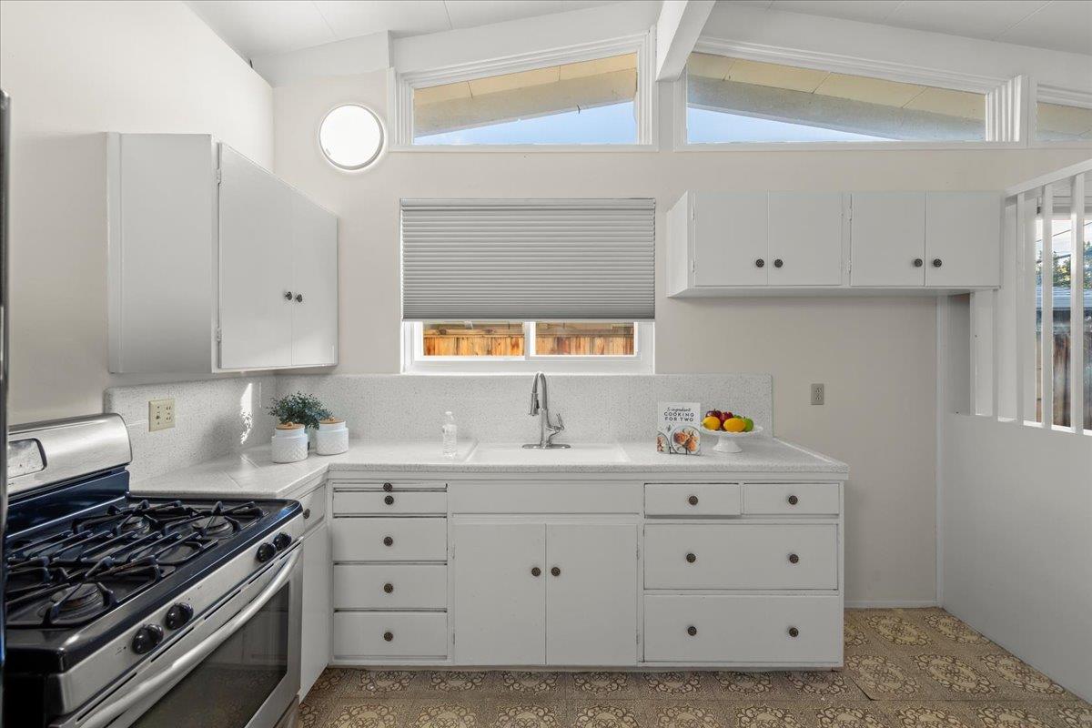 Detail Gallery Image 11 of 36 For 757 Gridley St, San Jose,  CA 95127 - 3 Beds | 1/1 Baths