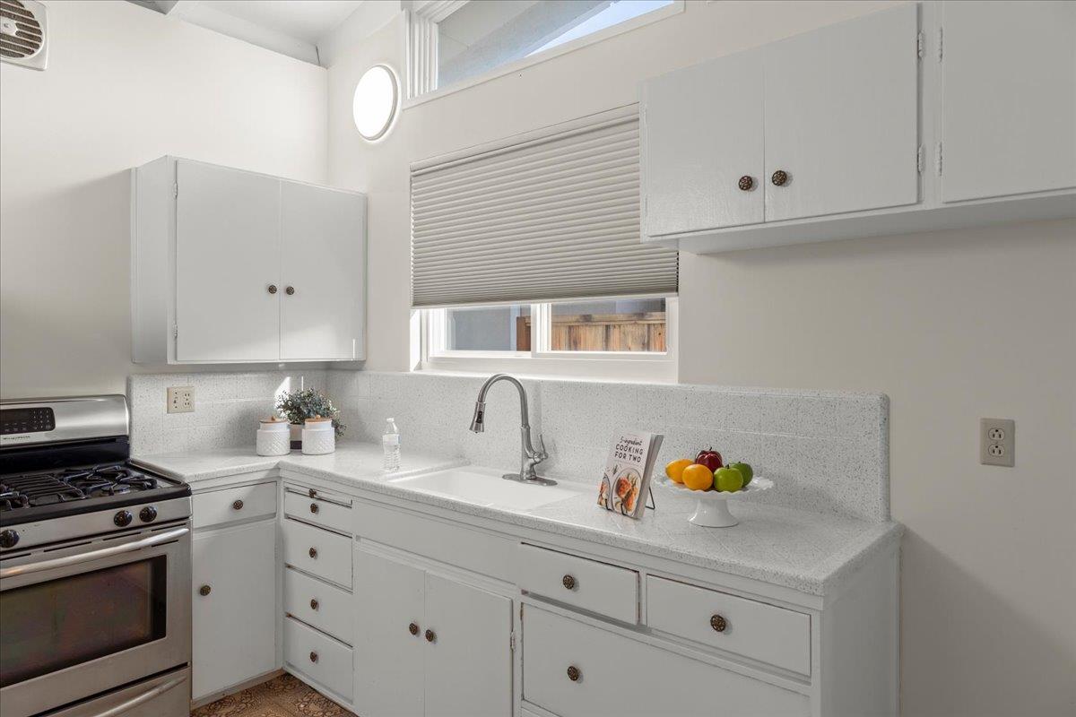 Detail Gallery Image 12 of 36 For 757 Gridley St, San Jose,  CA 95127 - 3 Beds | 1/1 Baths