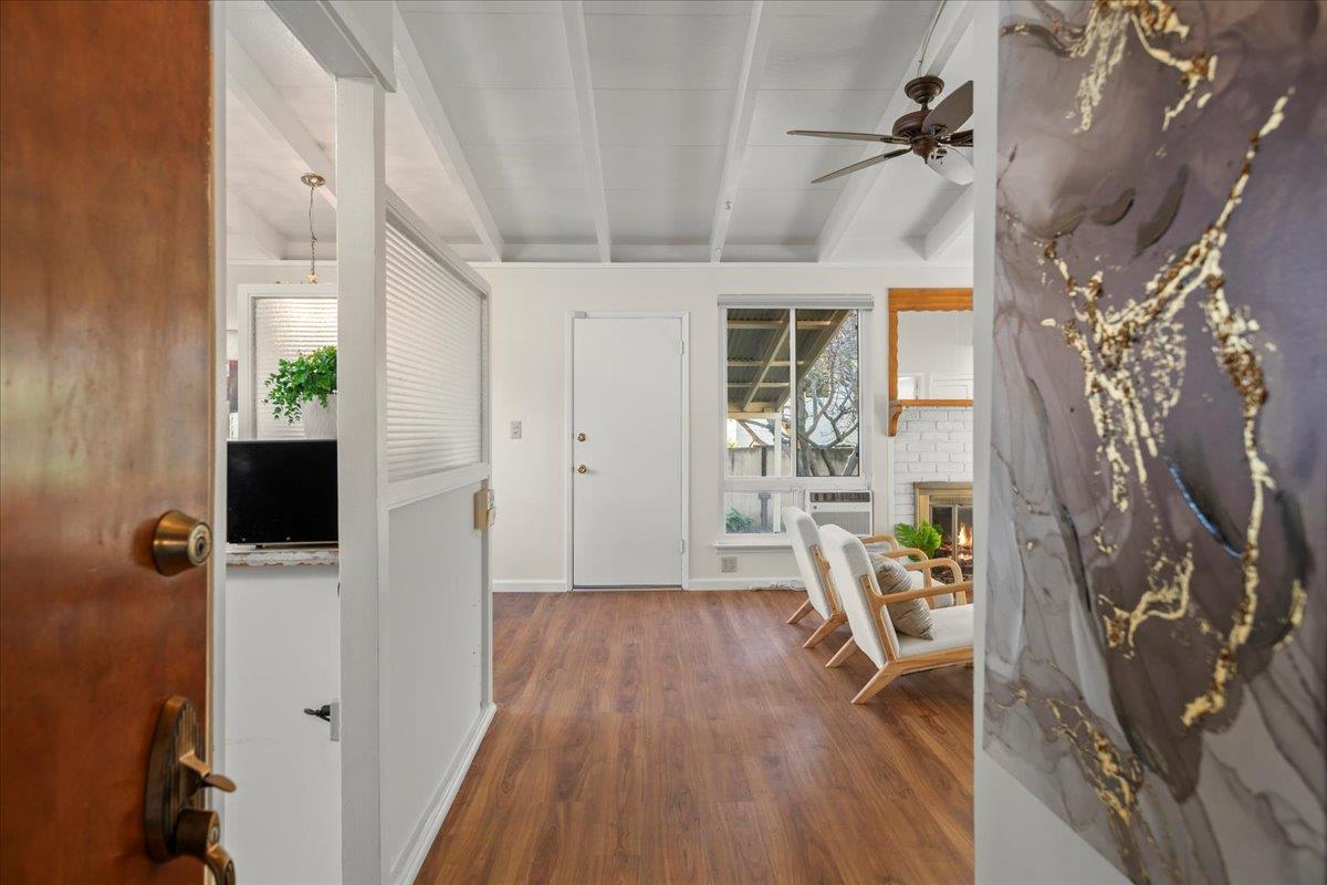 Detail Gallery Image 4 of 36 For 757 Gridley St, San Jose,  CA 95127 - 3 Beds | 1/1 Baths