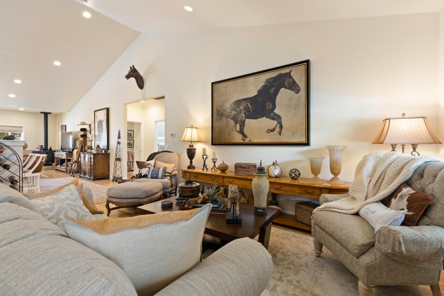 Detail Gallery Image 11 of 39 For 7704 Highway 29, Kelseyville,  CA 95451 - 3 Beds | 2 Baths