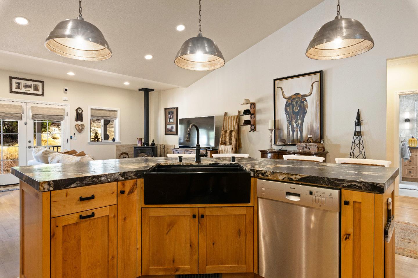 Detail Gallery Image 15 of 39 For 7704 Highway 29, Kelseyville,  CA 95451 - 3 Beds | 2 Baths