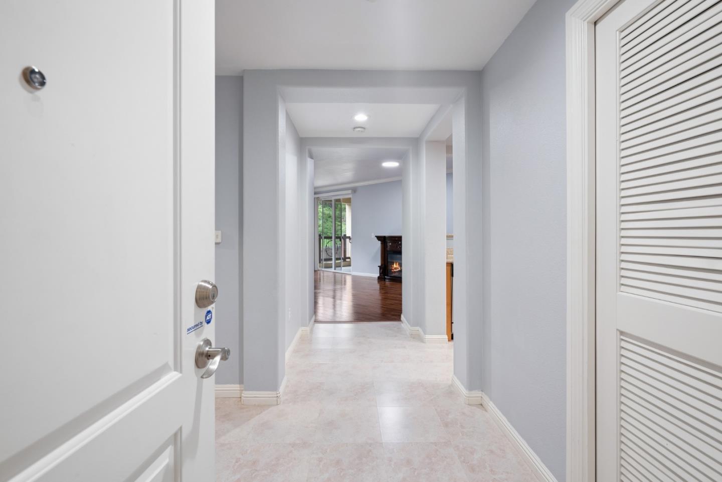 Detail Gallery Image 5 of 31 For 2210 Gellert Blvd #5305,  South San Francisco,  CA 94080 - 3 Beds | 2 Baths