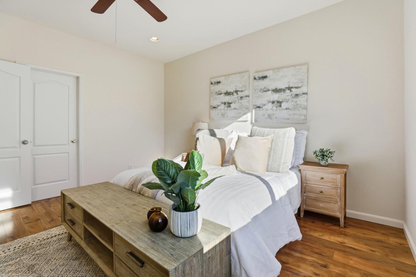 Detail Gallery Image 32 of 45 For 941 Steinbeck Dr, Hollister,  CA 95023 - 5 Beds | 3 Baths