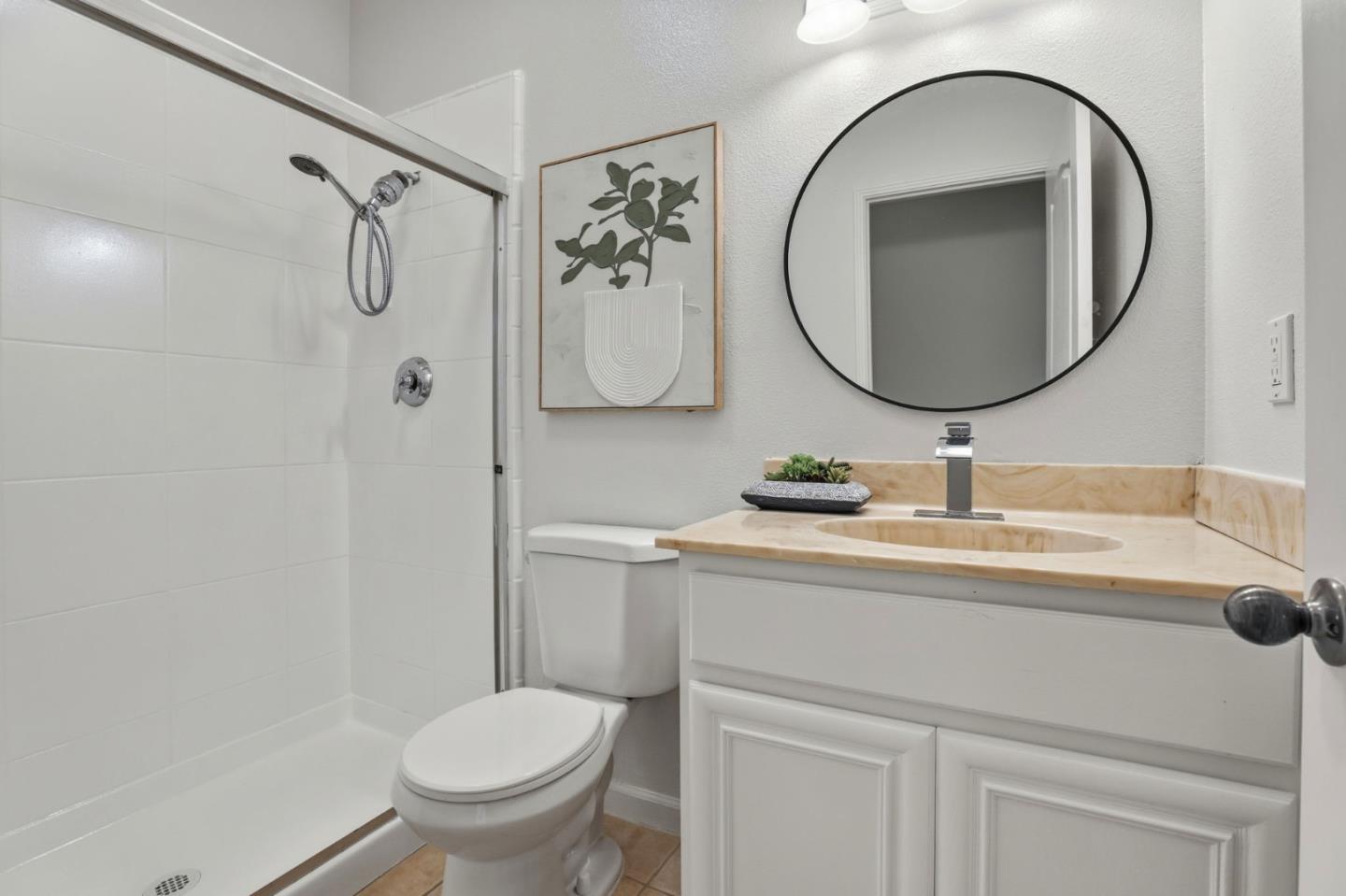 Detail Gallery Image 36 of 45 For 941 Steinbeck Dr, Hollister,  CA 95023 - 5 Beds | 3 Baths