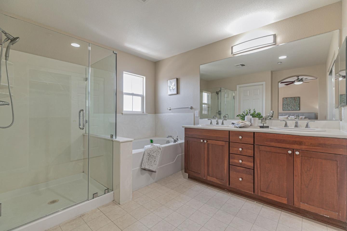 Detail Gallery Image 18 of 30 For 349 Marble Arch Ave, San Jose,  CA 95136 - 3 Beds | 2/1 Baths