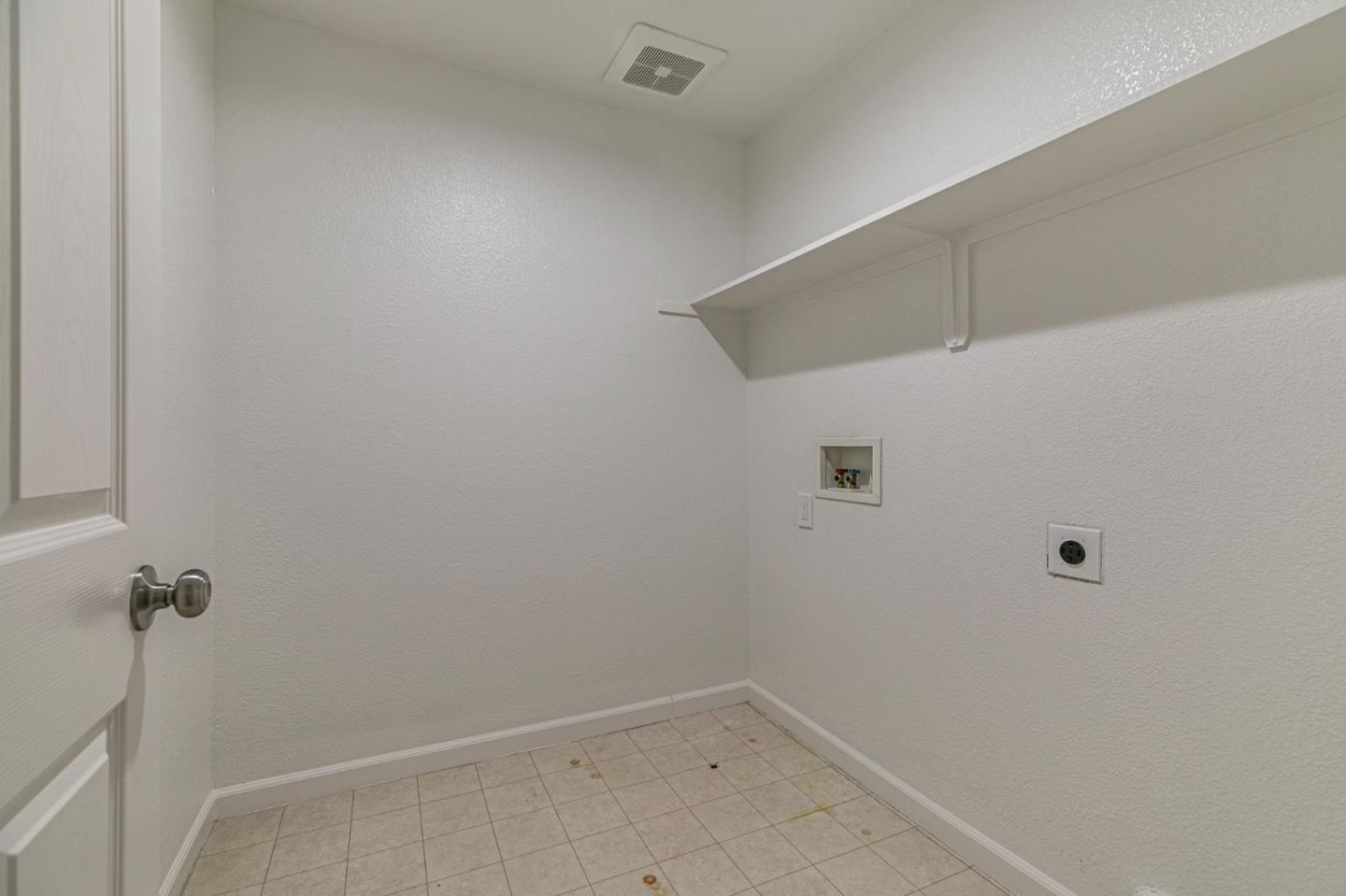 Detail Gallery Image 22 of 30 For 349 Marble Arch Ave, San Jose,  CA 95136 - 3 Beds | 2/1 Baths