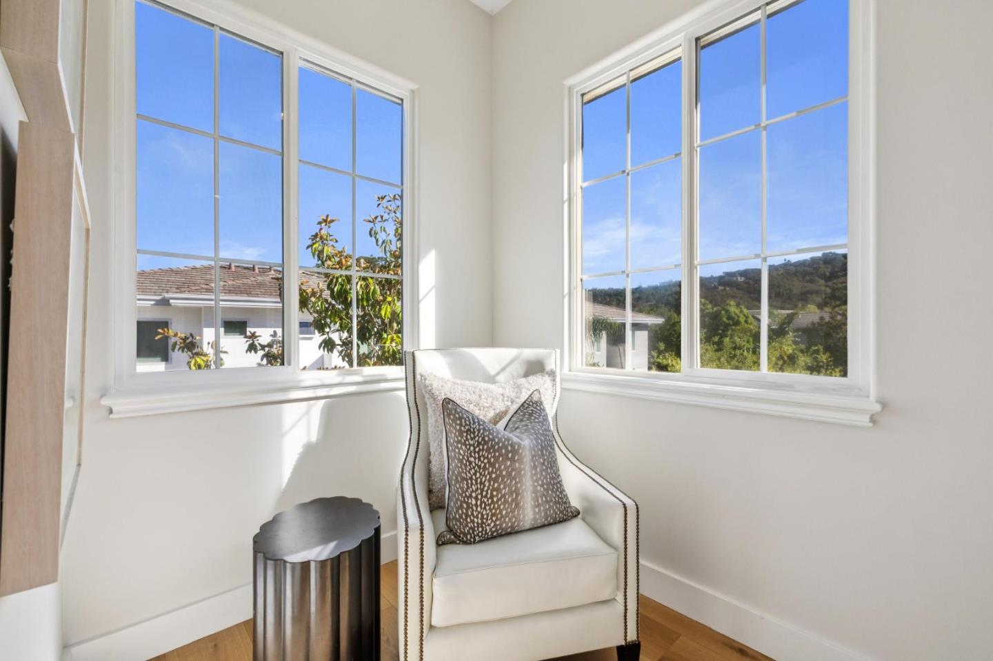 Detail Gallery Image 114 of 165 For 289 Kings Ct, San Carlos,  CA 94070 - 4 Beds | 3/1 Baths