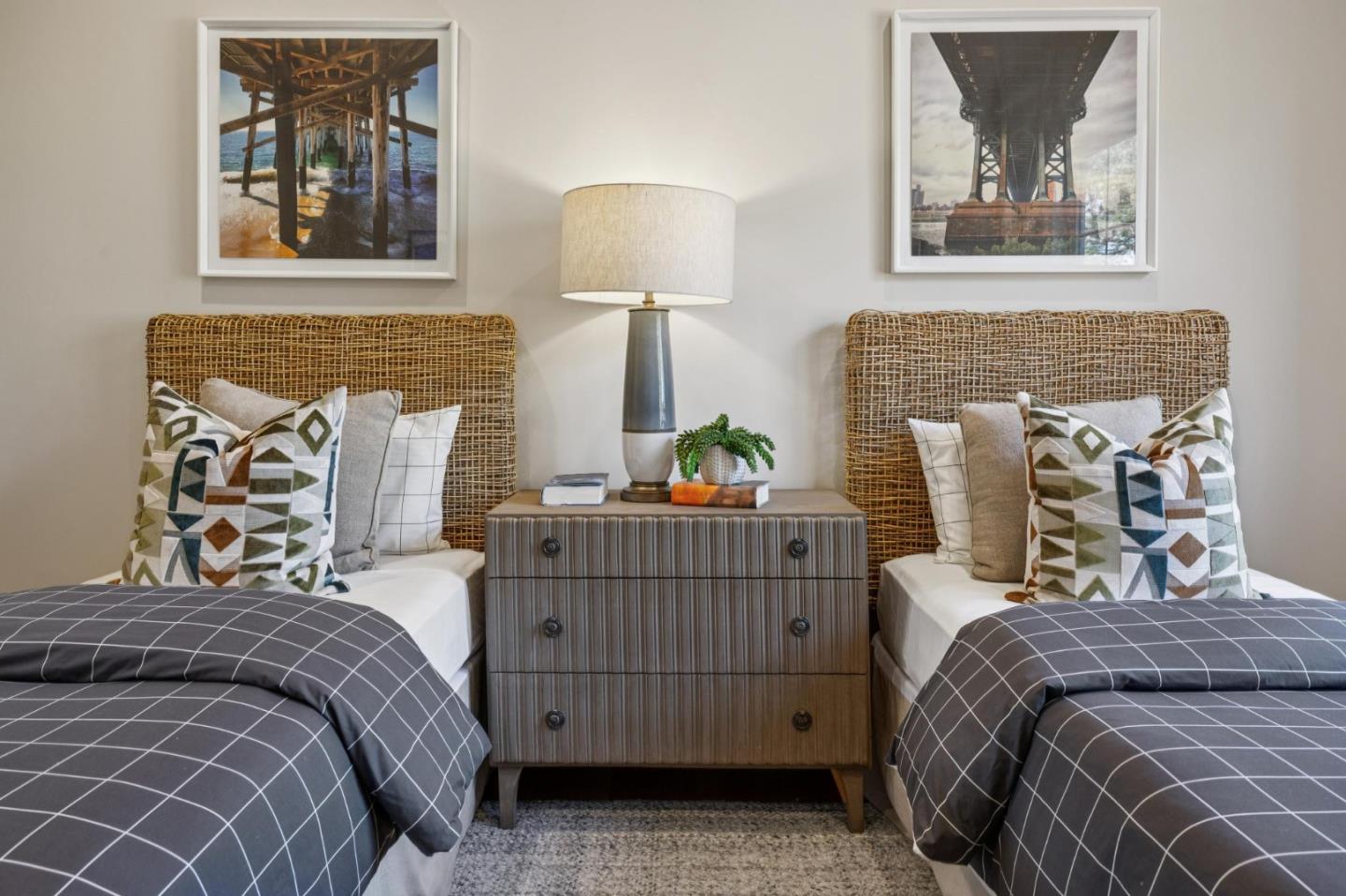 Detail Gallery Image 123 of 165 For 289 Kings Ct, San Carlos,  CA 94070 - 4 Beds | 3/1 Baths