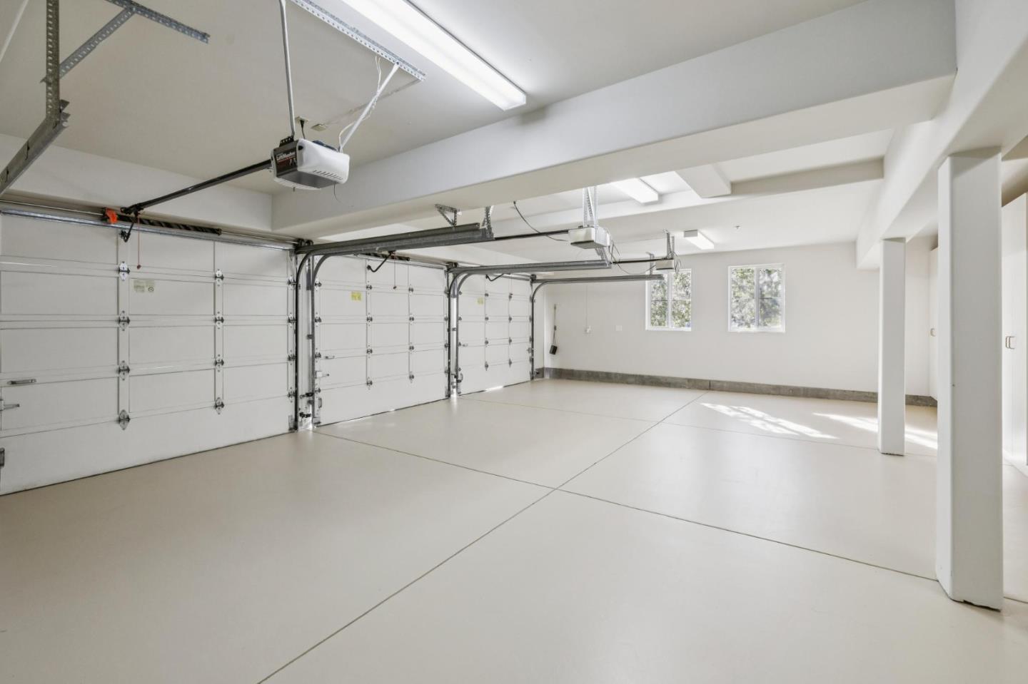 Detail Gallery Image 134 of 165 For 289 Kings Ct, San Carlos,  CA 94070 - 4 Beds | 3/1 Baths