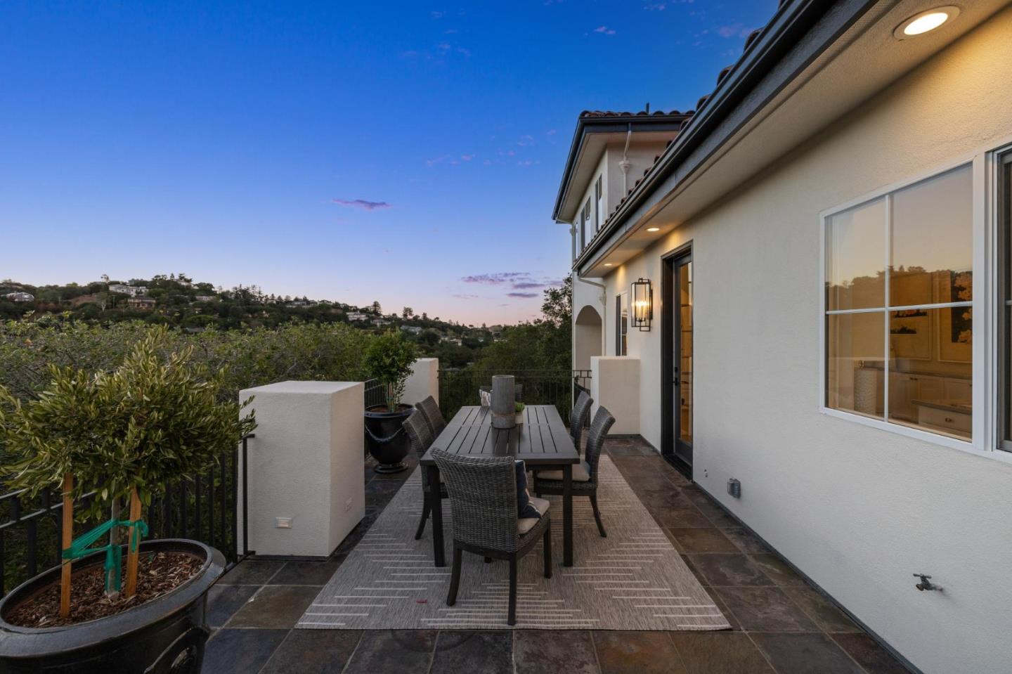 Detail Gallery Image 149 of 165 For 289 Kings Ct, San Carlos,  CA 94070 - 4 Beds | 3/1 Baths