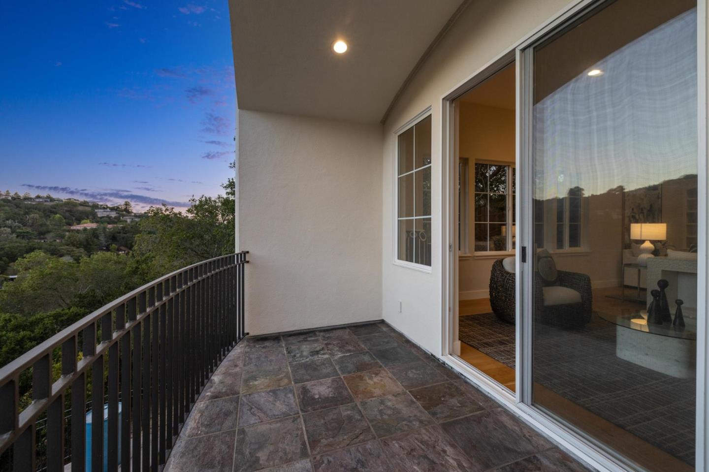 Detail Gallery Image 151 of 165 For 289 Kings Ct, San Carlos,  CA 94070 - 4 Beds | 3/1 Baths