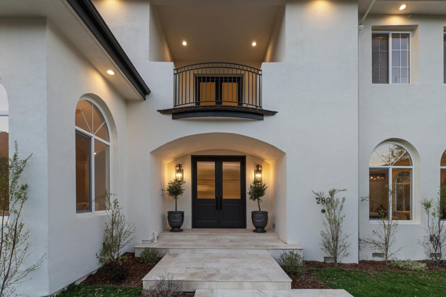 Detail Gallery Image 4 of 165 For 289 Kings Ct, San Carlos,  CA 94070 - 4 Beds | 3/1 Baths