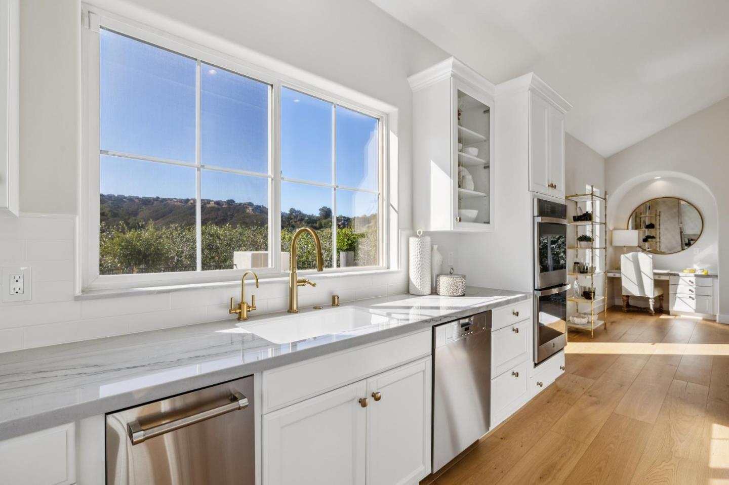 Detail Gallery Image 68 of 165 For 289 Kings Ct, San Carlos,  CA 94070 - 4 Beds | 3/1 Baths