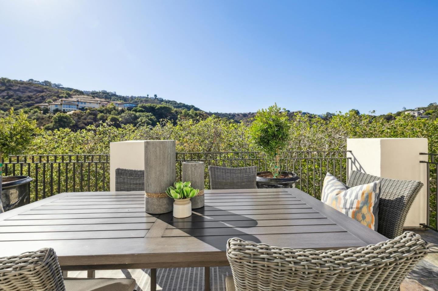 Detail Gallery Image 76 of 165 For 289 Kings Ct, San Carlos,  CA 94070 - 4 Beds | 3/1 Baths