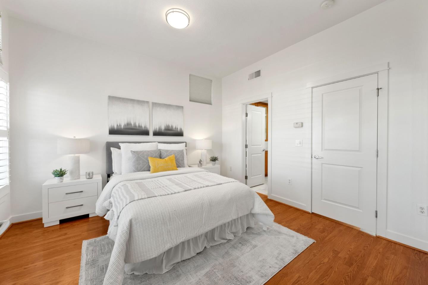 Detail Gallery Image 15 of 48 For 235 Laurel Grove Ln, San Jose,  CA 95126 - 4 Beds | 2/1 Baths