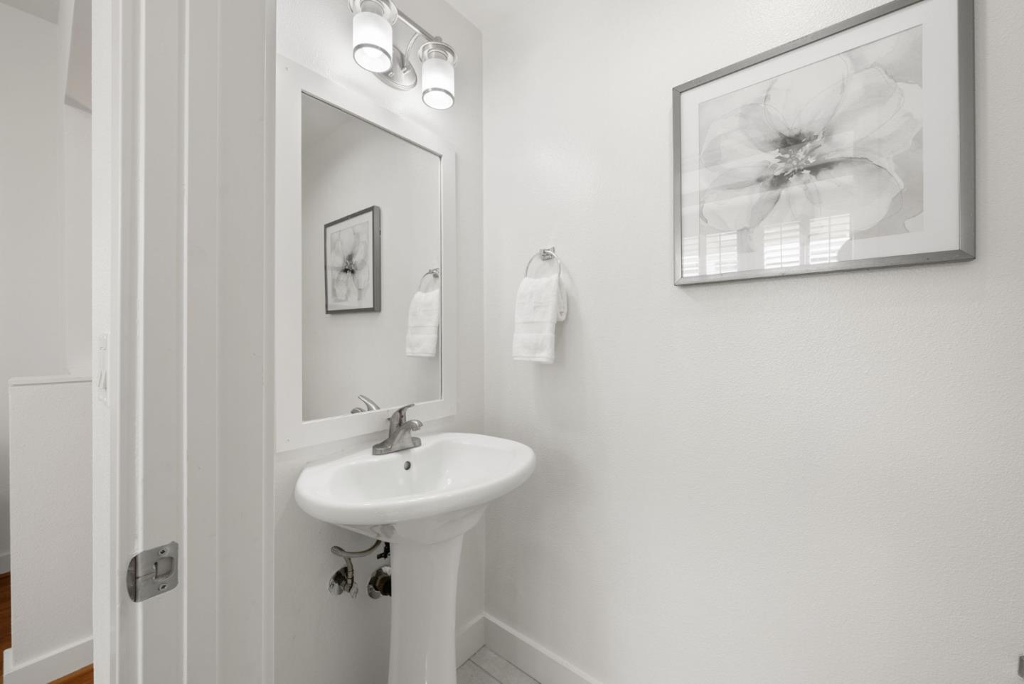 Detail Gallery Image 29 of 48 For 235 Laurel Grove Ln, San Jose,  CA 95126 - 4 Beds | 2/1 Baths