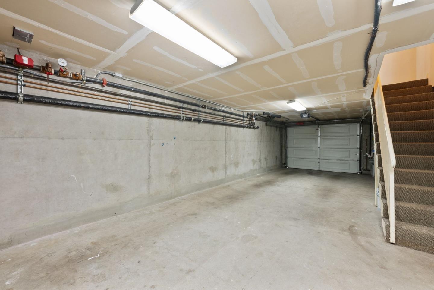 Detail Gallery Image 33 of 48 For 235 Laurel Grove Ln, San Jose,  CA 95126 - 4 Beds | 2/1 Baths