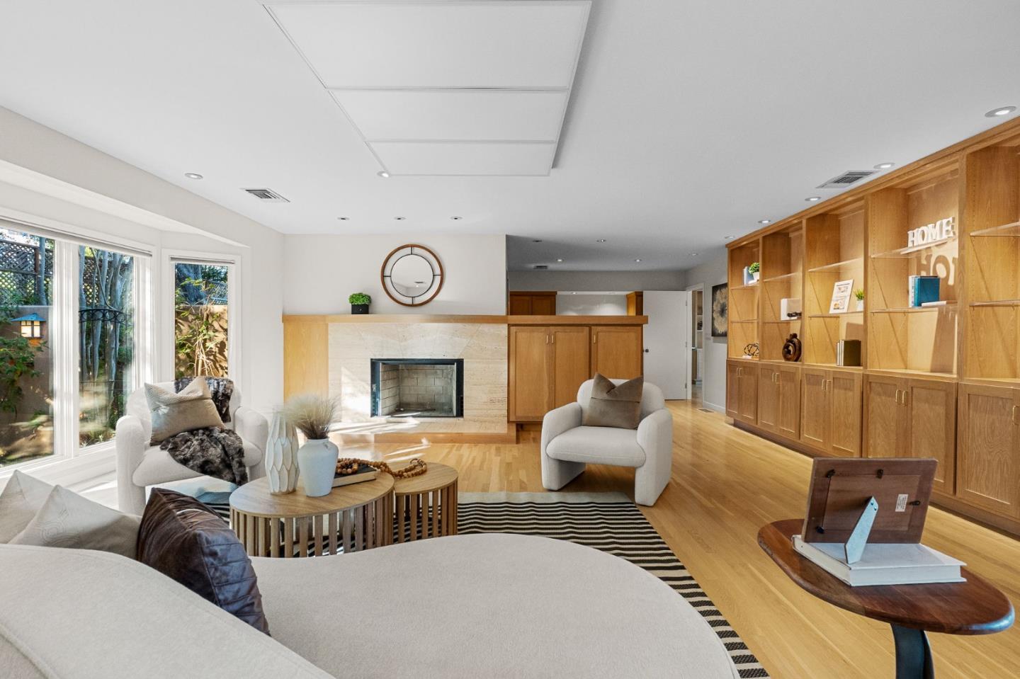 Detail Gallery Image 15 of 78 For 27856 Black Mountain Rd, Los Altos Hills,  CA 94022 - 5 Beds | 3/1 Baths