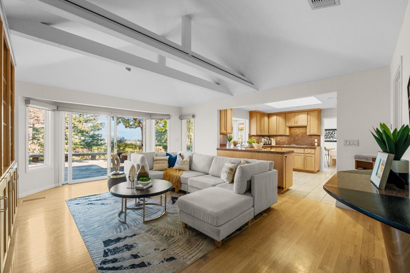 Detail Gallery Image 22 of 78 For 27856 Black Mountain Rd, Los Altos Hills,  CA 94022 - 5 Beds | 3/1 Baths