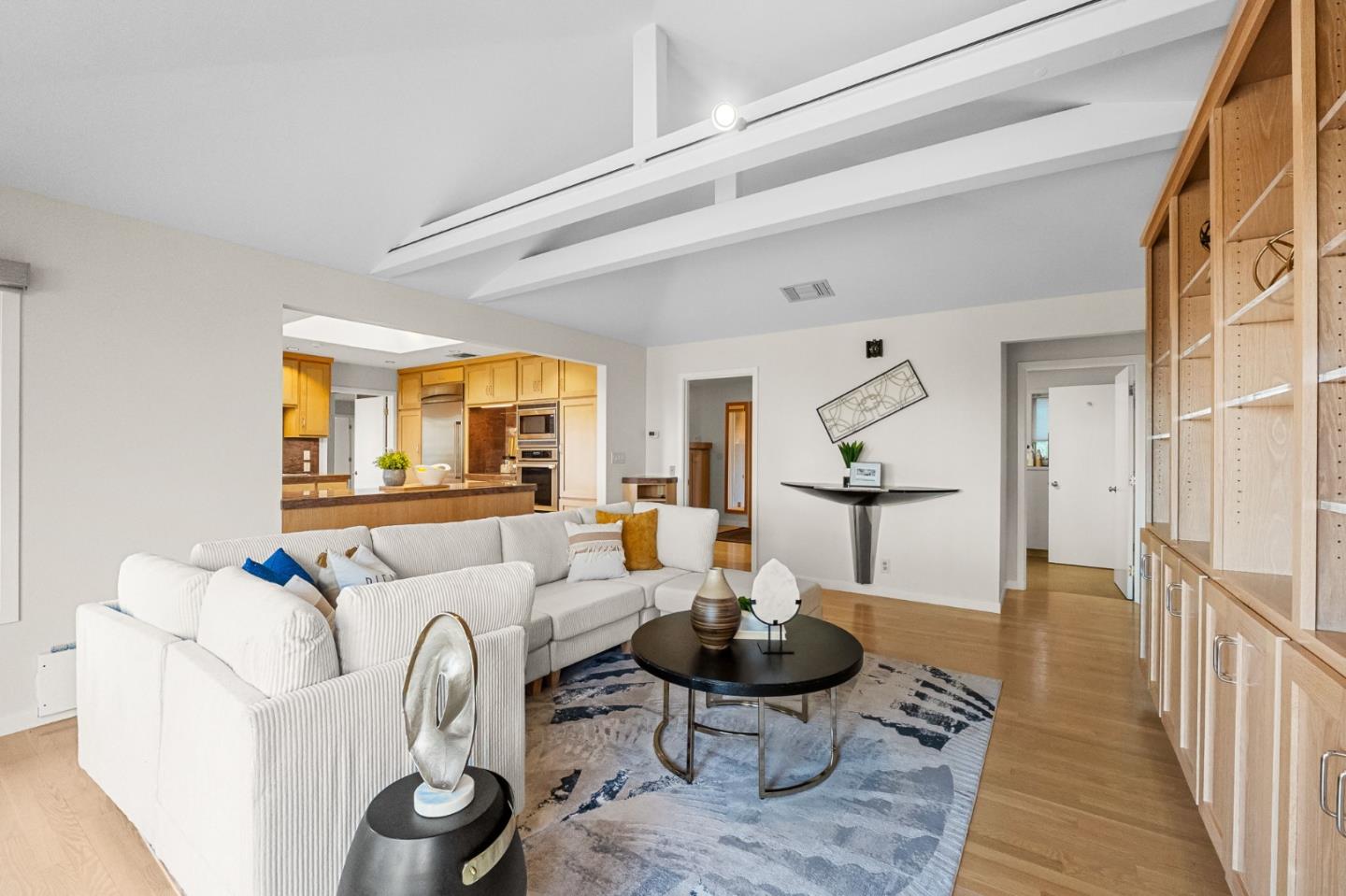 Detail Gallery Image 23 of 78 For 27856 Black Mountain Rd, Los Altos Hills,  CA 94022 - 5 Beds | 3/1 Baths