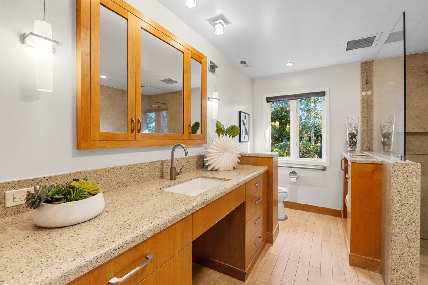 Detail Gallery Image 40 of 78 For 27856 Black Mountain Rd, Los Altos Hills,  CA 94022 - 5 Beds | 3/1 Baths