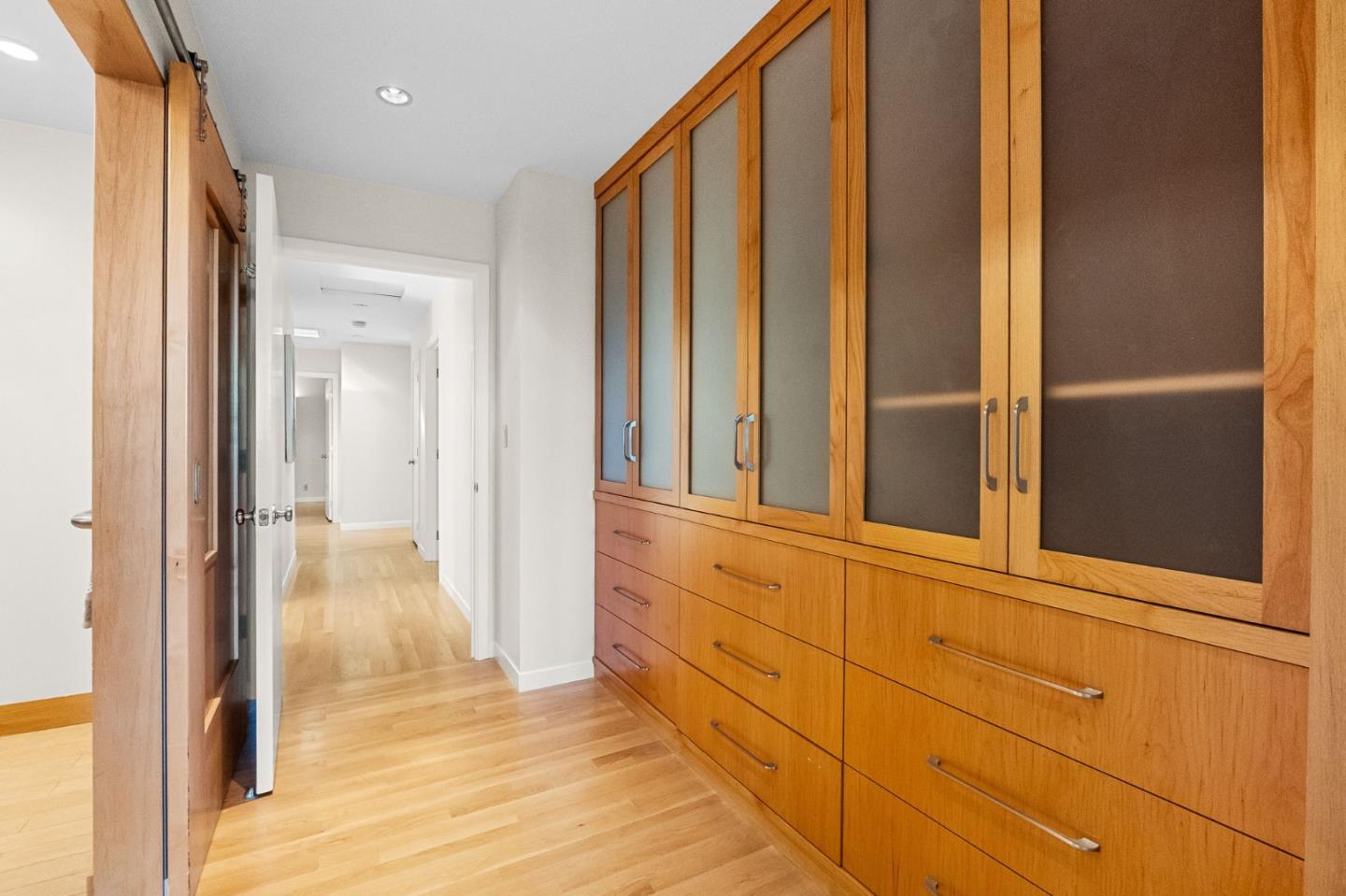 Detail Gallery Image 42 of 78 For 27856 Black Mountain Rd, Los Altos Hills,  CA 94022 - 5 Beds | 3/1 Baths