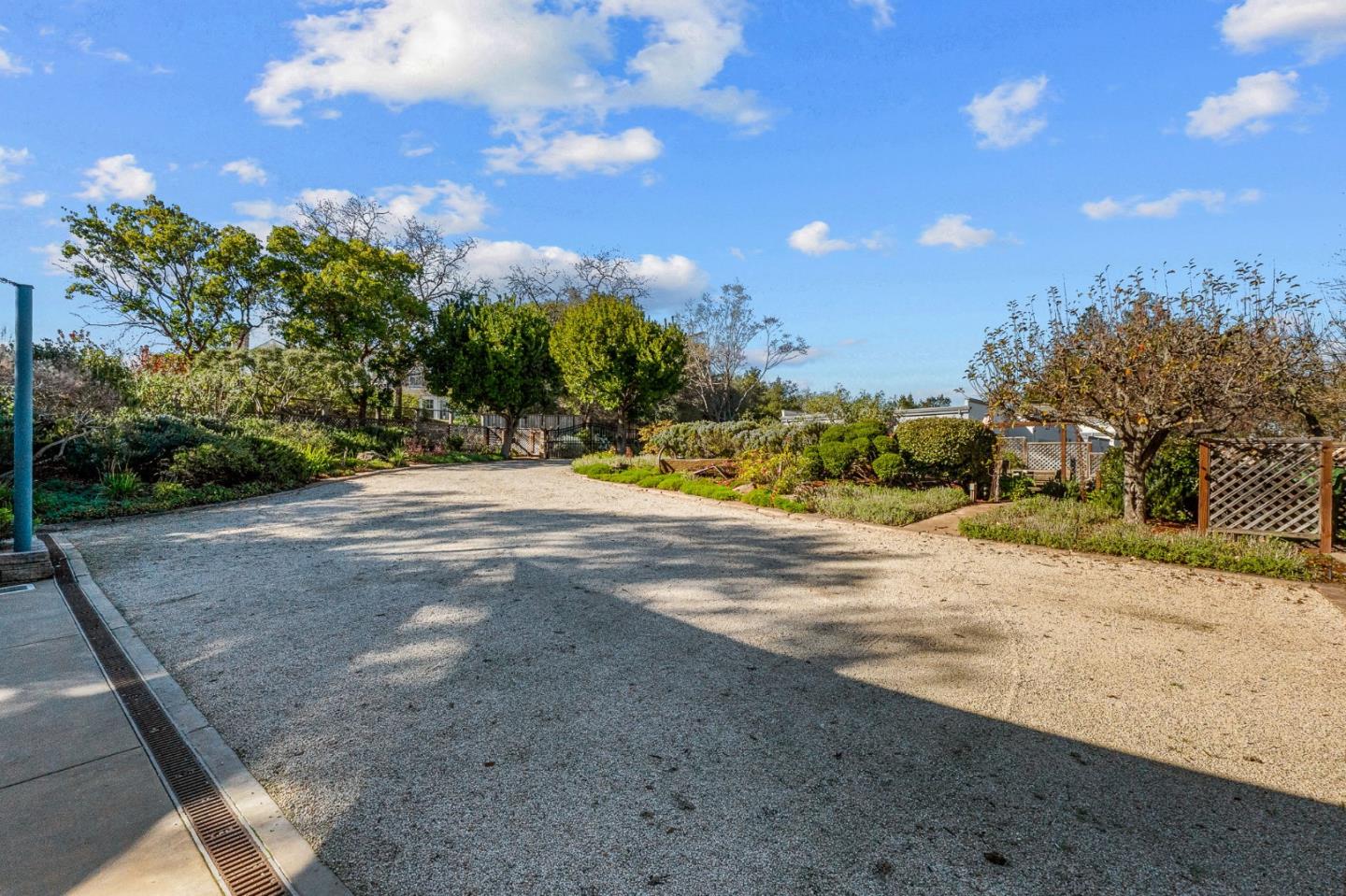 Detail Gallery Image 66 of 78 For 27856 Black Mountain Rd, Los Altos Hills,  CA 94022 - 5 Beds | 3/1 Baths