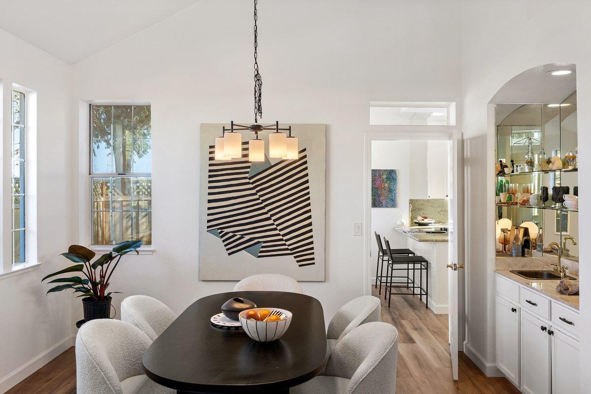 Detail Gallery Image 14 of 74 For 822 Seal Pointe Dr, Redwood City,  CA 94065 - 4 Beds | 3 Baths