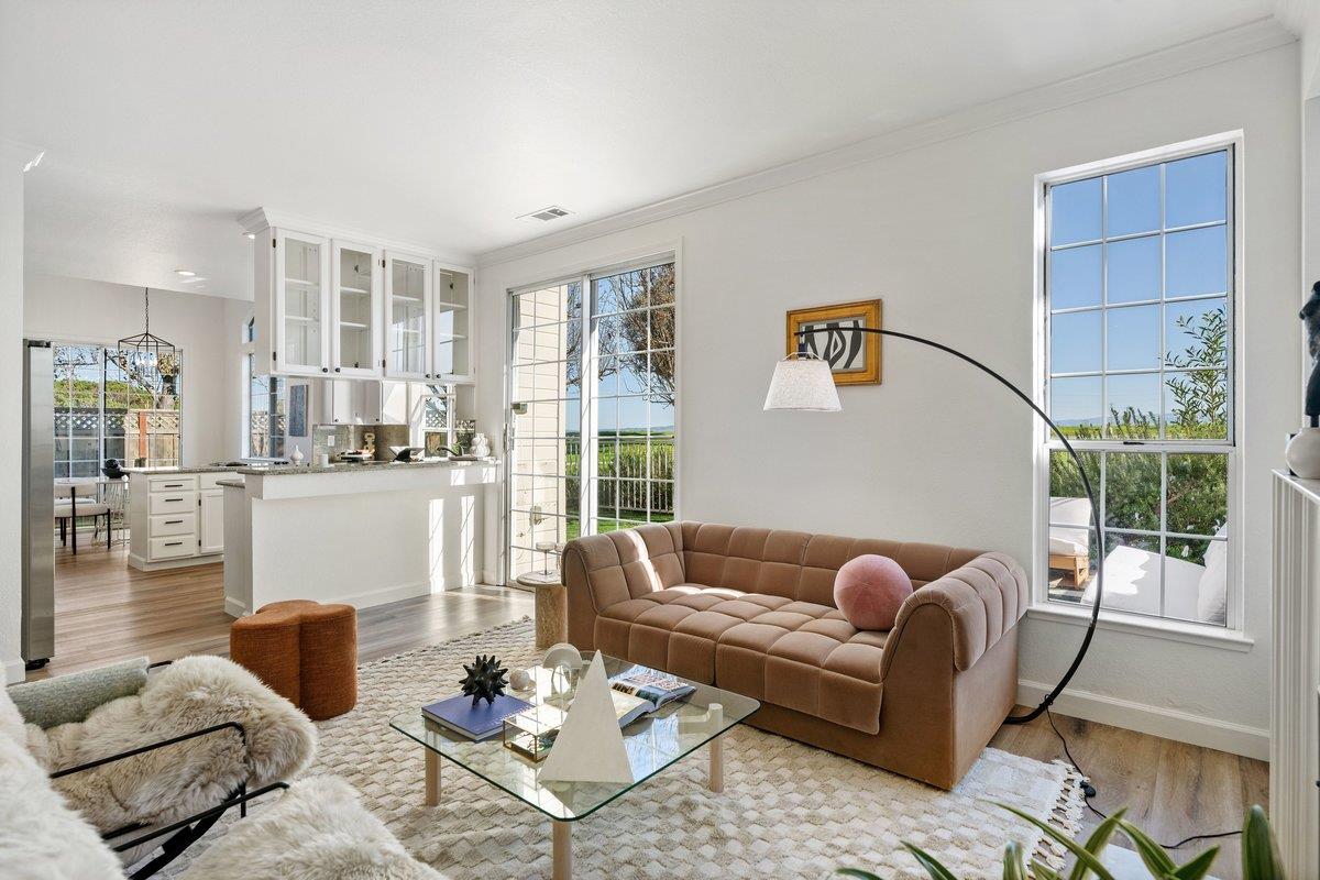 Detail Gallery Image 25 of 74 For 822 Seal Pointe Dr, Redwood City,  CA 94065 - 4 Beds | 3 Baths