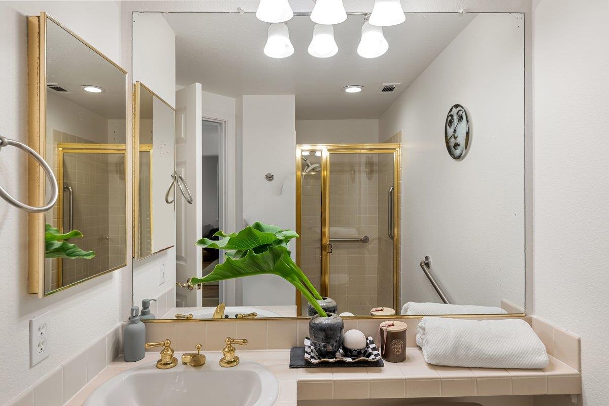 Detail Gallery Image 34 of 74 For 822 Seal Pointe Dr, Redwood City,  CA 94065 - 4 Beds | 3 Baths