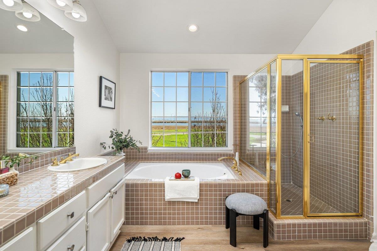 Detail Gallery Image 54 of 74 For 822 Seal Pointe Dr, Redwood City,  CA 94065 - 4 Beds | 3 Baths