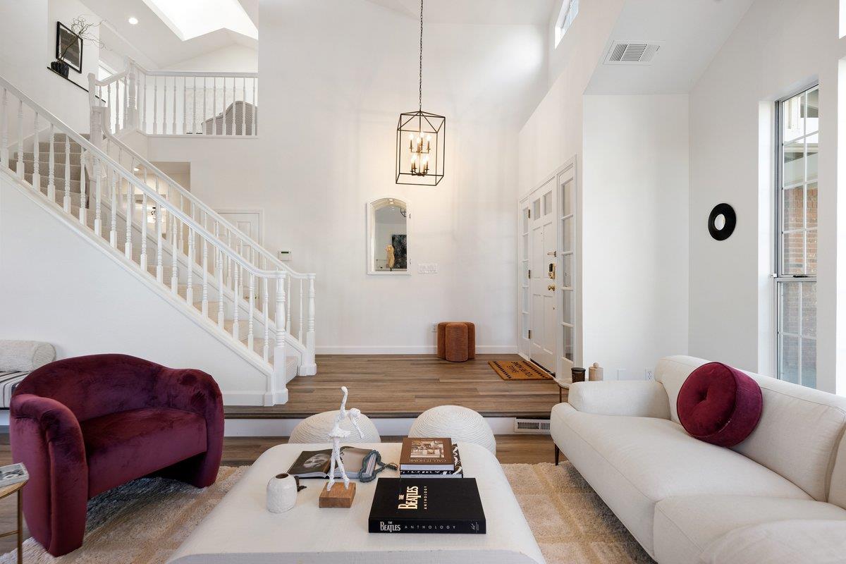 Detail Gallery Image 6 of 74 For 822 Seal Pointe Dr, Redwood City,  CA 94065 - 4 Beds | 3 Baths