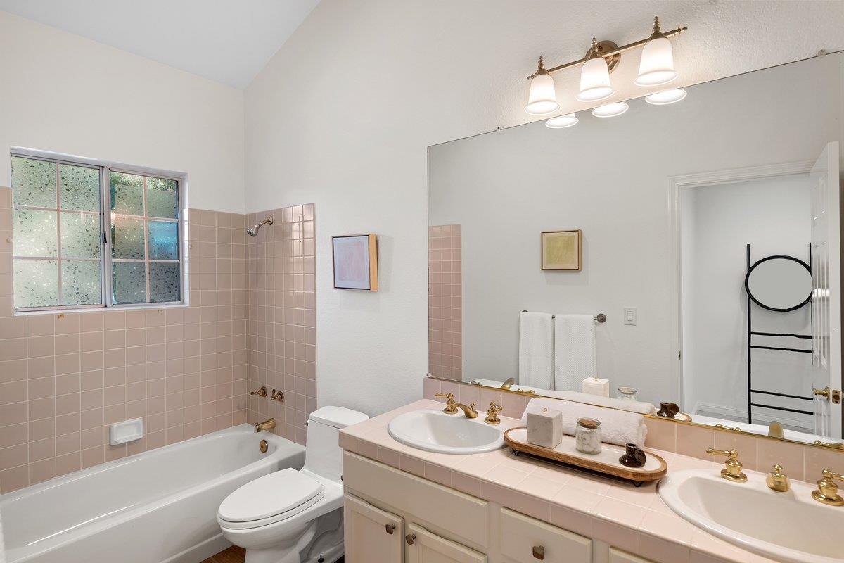 Detail Gallery Image 65 of 74 For 822 Seal Pointe Dr, Redwood City,  CA 94065 - 4 Beds | 3 Baths